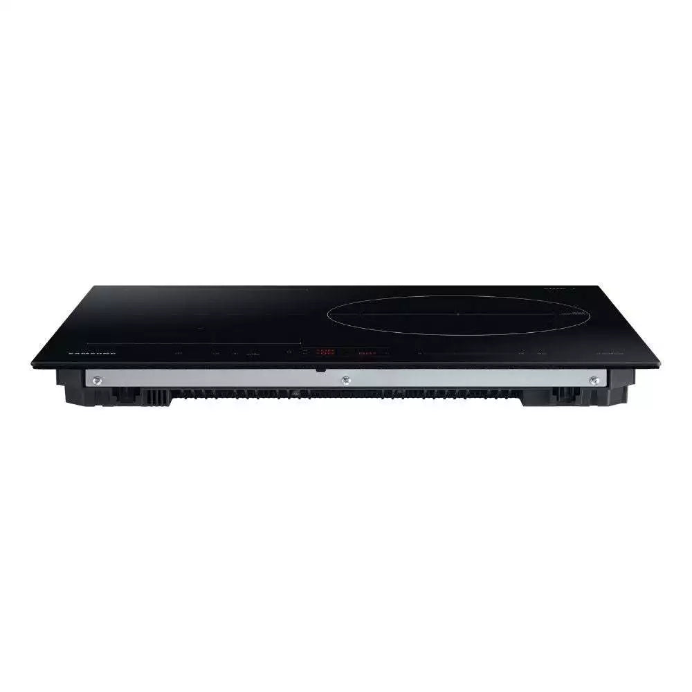 Bếp Từ SAMSUNG NZ63B5046FK/SV Với 3 Vùng Nấu